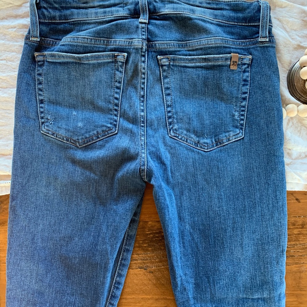 Joe’s jeans skinny distressed ankle jean 28